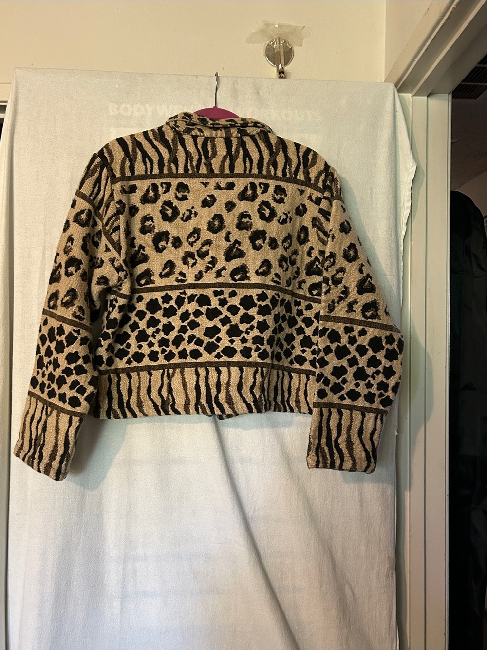 Leopard Print Cropped Jacket - Beige & Black - Picture 2 of 3